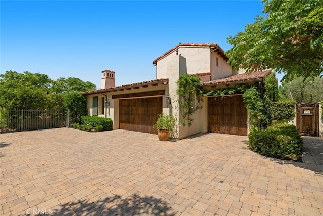 view of mediterranean / spanish-style house