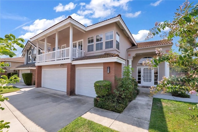 view of front of house featuring a garage