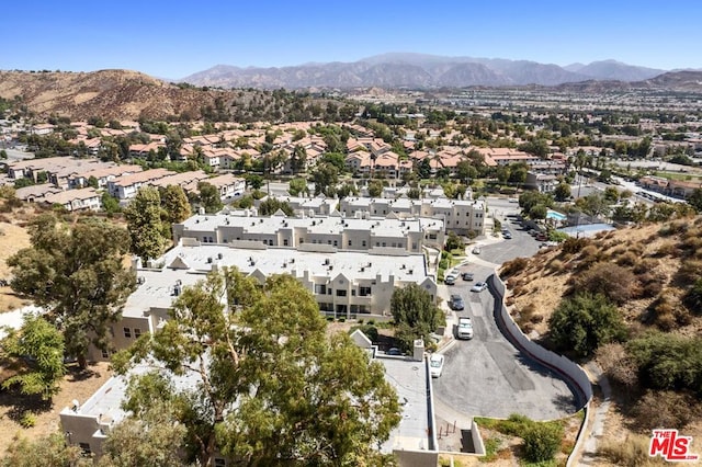 bird's eye view featuring a mountain view