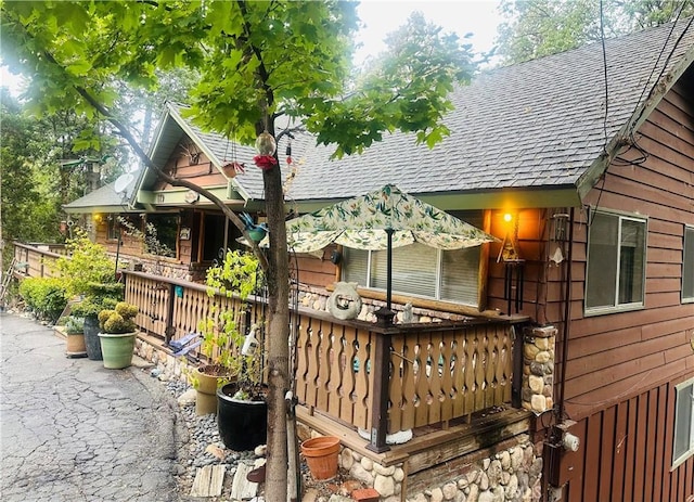 179 Golf Course Rd, Lake Arrowhead, CA 92317 - view of wooden deck