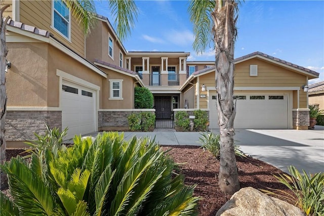 view of front of house featuring a garage