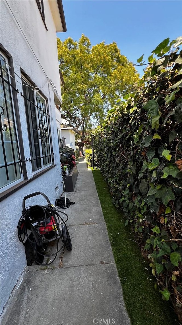 8656 Cadillac Ave, Los Angeles, CA 90034 - view of patio