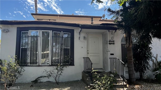 8656 Cadillac Ave, Los Angeles, CA 90034 - view of front of house with stucco siding