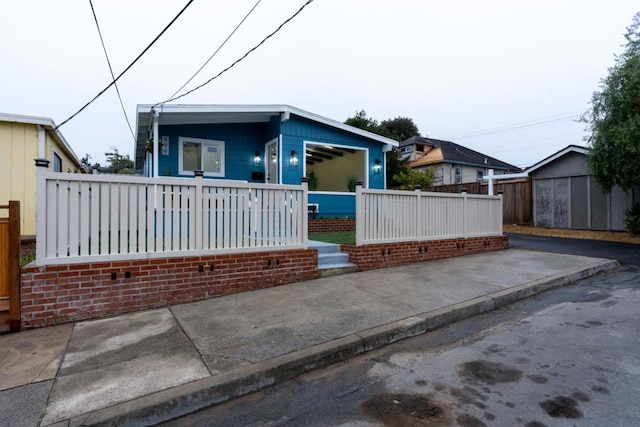 view of front of home with covered porch