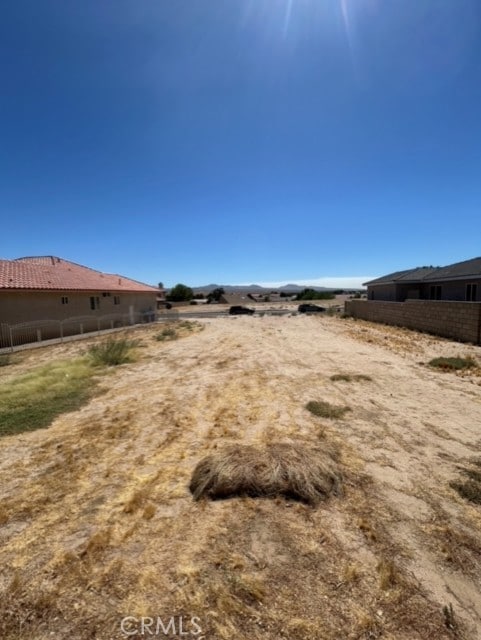 Listing photo 3 for 14910 Fireside Ln, Helendale CA 92342