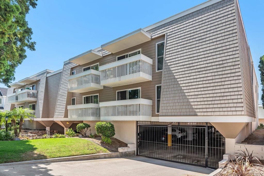 530 E Ave, Coronado, CA 92118 - photo 1
