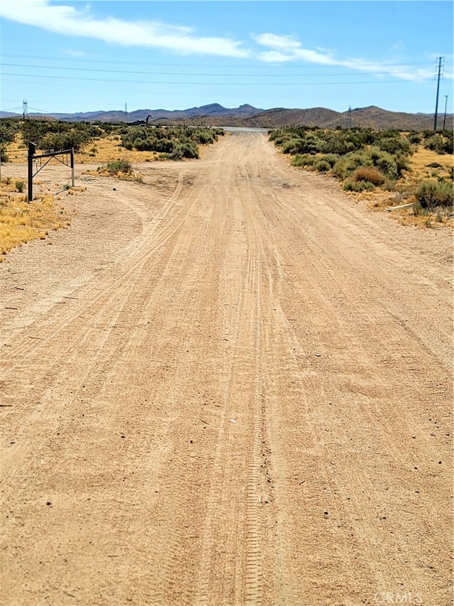 Listing photo 2 for 0 Blazing Star Rd, Adelanto CA 92301