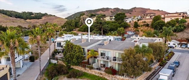 bird's eye view featuring a residential view and a mountain view