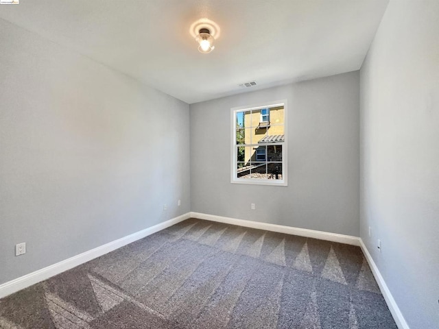 empty room featuring carpet