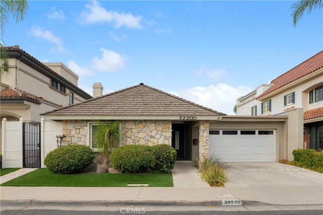 view of front of house featuring a garage