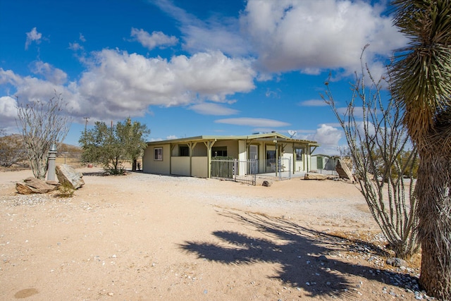 view of front of house with a porch