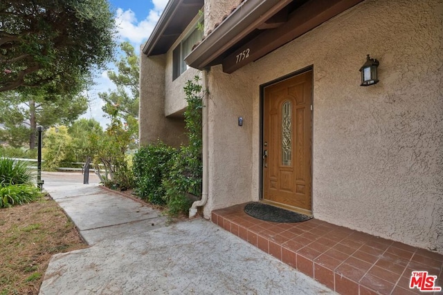 view of property entrance