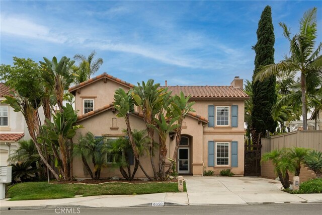 view of mediterranean / spanish-style house