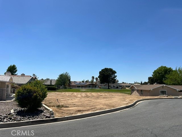 Listing photo 2 for 12564 Coronado Ln, Victorville CA 92395