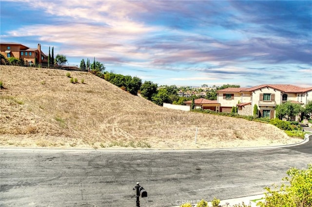 Listing photo 3 for 2304 Verona Ct, Chino Hills CA 91709