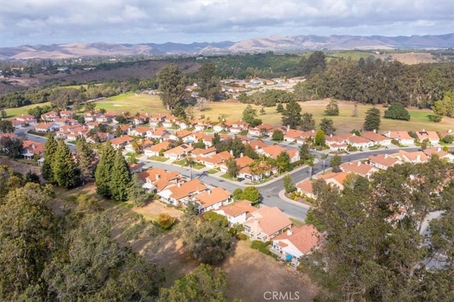 bird's eye view with a mountain view