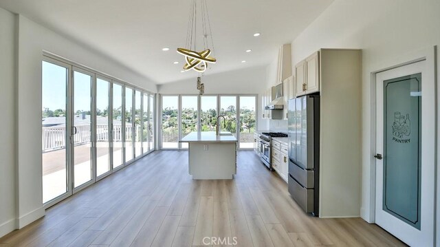 1198 Barbara Dr, Vista, CA 92084 - photo 6