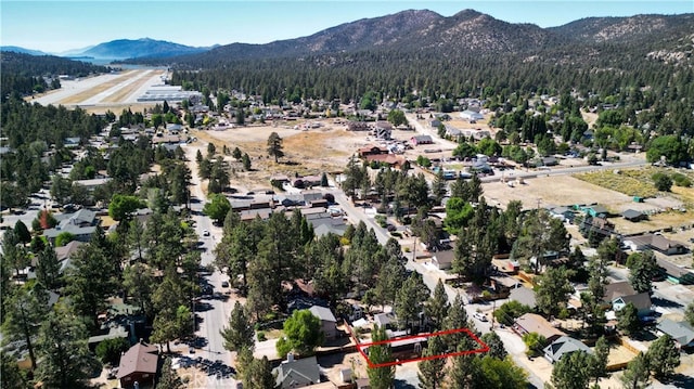 bird's eye view with a mountain view