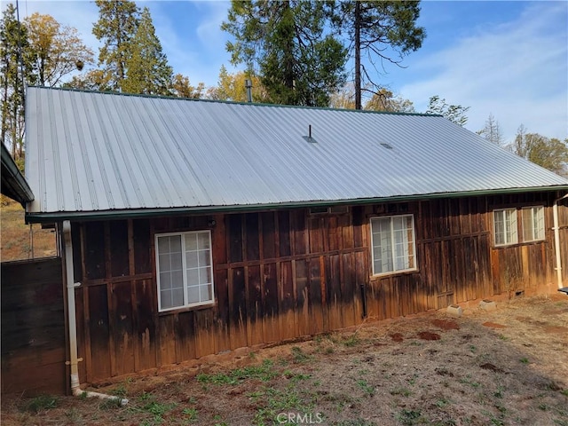 view of property exterior