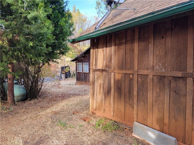 300 Bald Rock Rd, Berry Creek, CA 95916 - view of side of home featuring a shingled roof