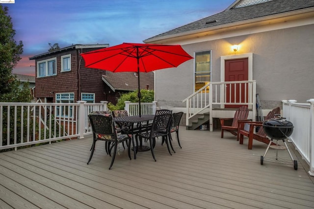 view of deck at dusk