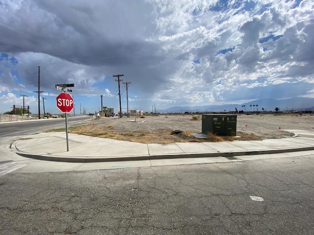 Listing photo 3 for LOT17 Commerce St, Indio CA 92201