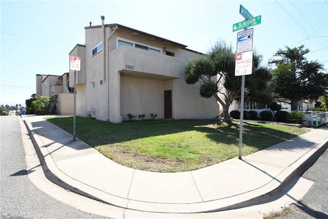 exterior space featuring a yard