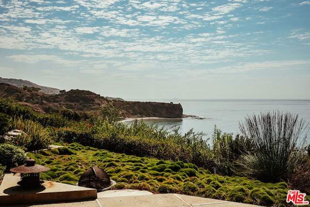 view of water feature featuring a mountain view