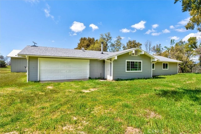 31188 Tera Tera Ranch Rd, North Fork, CA 93643 - back of property with a lawn