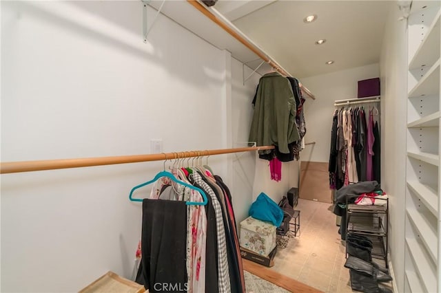 view of spacious closet