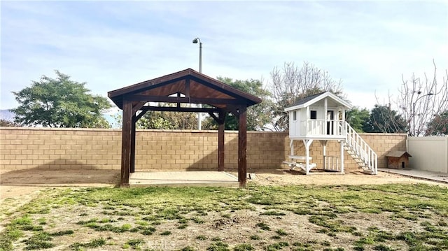 view of yard featuring a gazebo