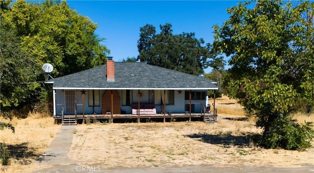 view of front of property with a porch