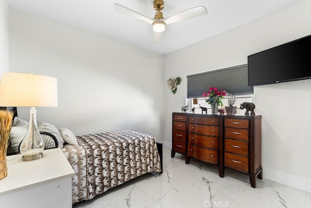 bedroom with ceiling fan