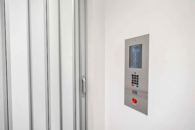 2013 Bravo Loop Unit 5, Chula Vista, CA 91915 - elevator