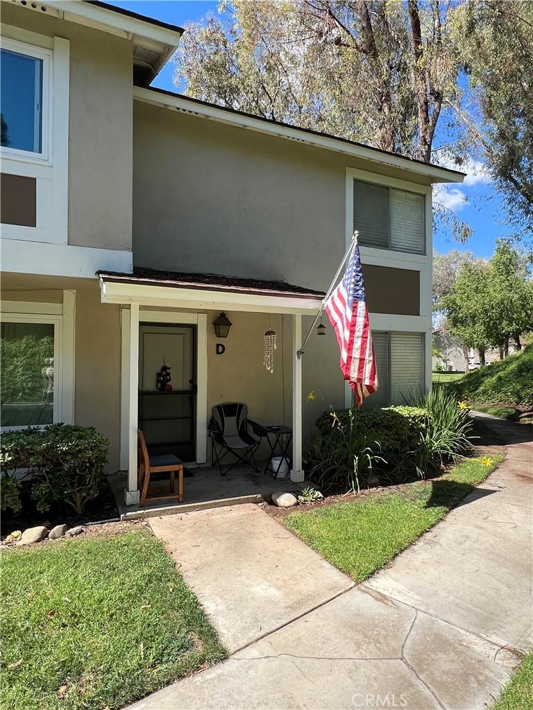 entrance to property with a porch