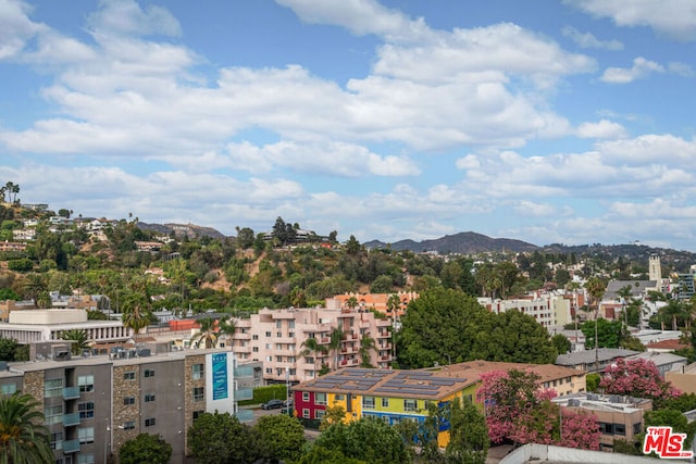 bird's eye view featuring a mountain view