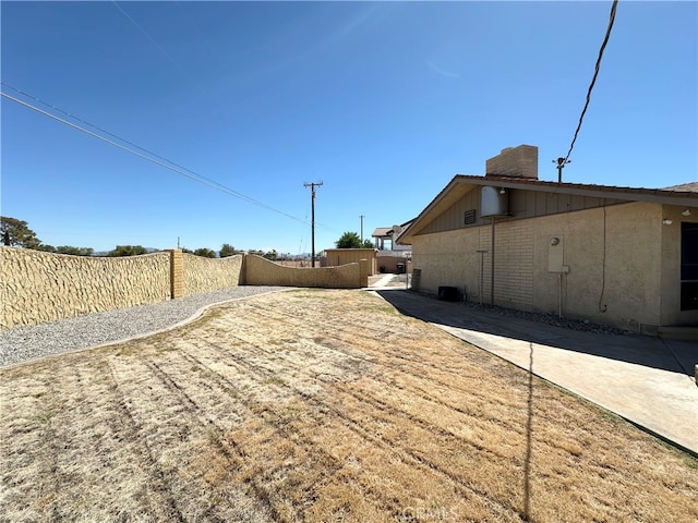 view of yard with a patio