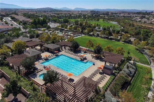 bird's eye view featuring a mountain view