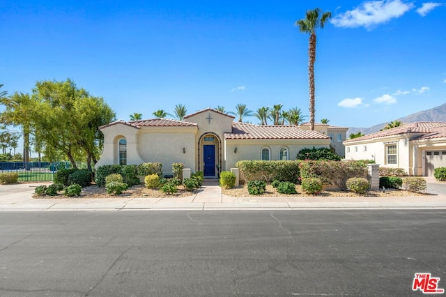 view of mediterranean / spanish-style home