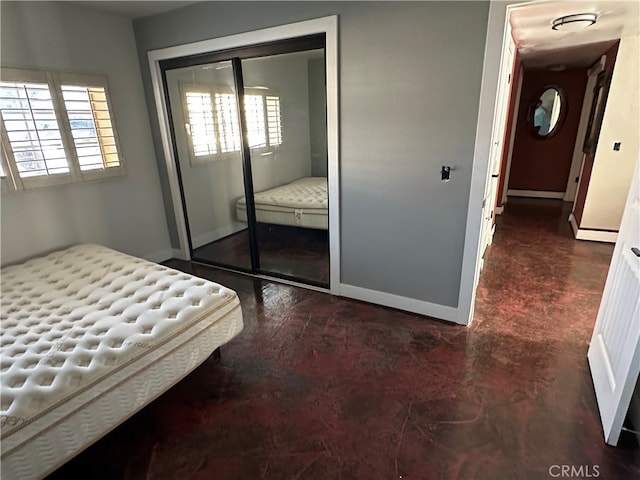 bedroom featuring a closet