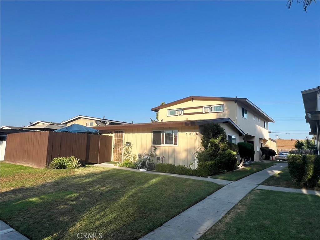 exterior space with a yard