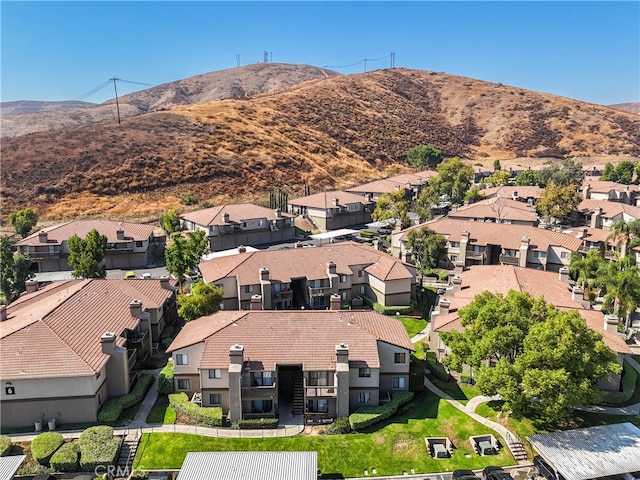 bird's eye view with a mountain view