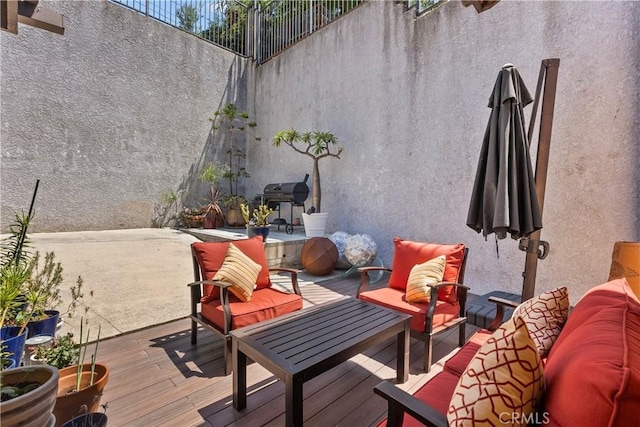 view of patio featuring an outdoor hangout area
