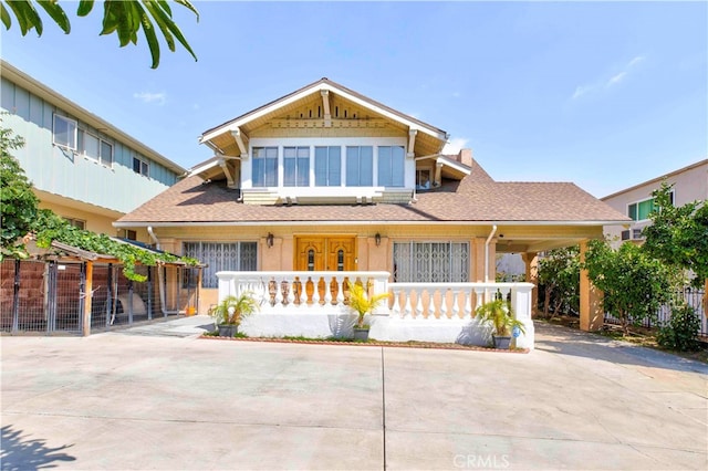 view of front of house featuring a porch