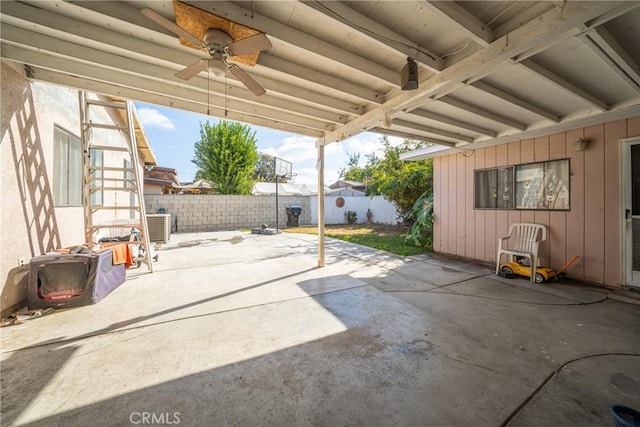 view of patio featuring ceiling fan