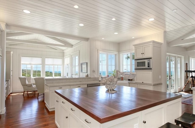 404 Huntington Rd, Cambria, CA 93428 - photo 16