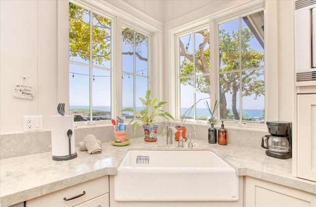 404 Huntington Rd, Cambria, CA 93428 - photo 19