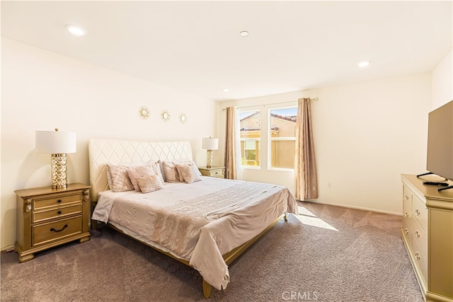 bedroom with carpet flooring