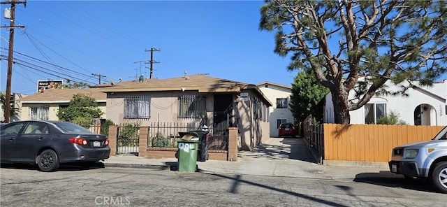 view of front of property