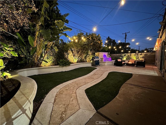 view of yard with a patio